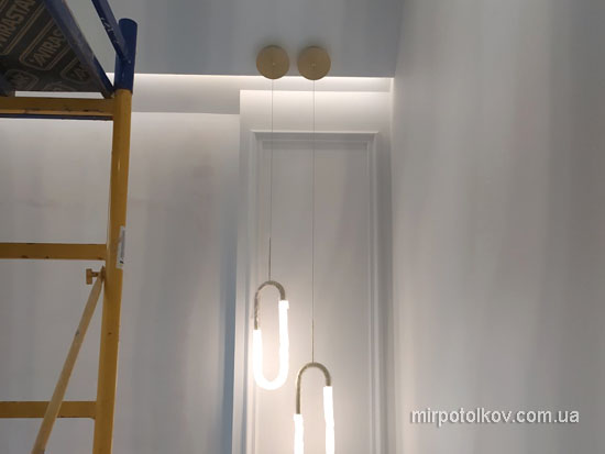 крепление светильников на мансарде