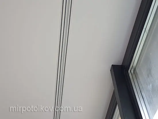 двухуровневый переход натяжного потолка