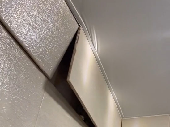 некачественно уложенная плитка - фото коллег