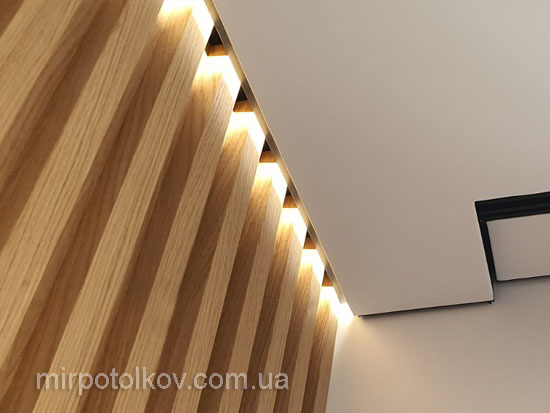 натяжной потолок крепление к рейкам на стене
